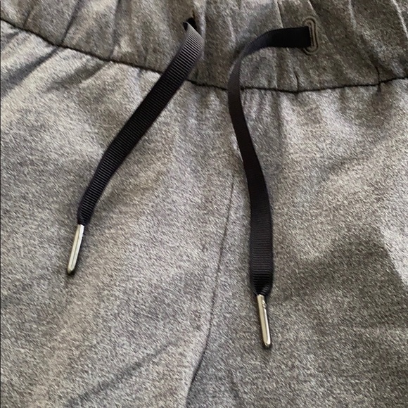 Host Pick 🎉 Lululemon On the Fly Full Length size 6 - Picture 3 of 7